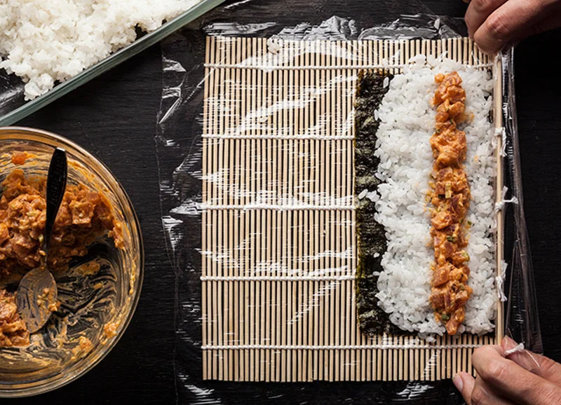 Cách làm sushi cá ngừ